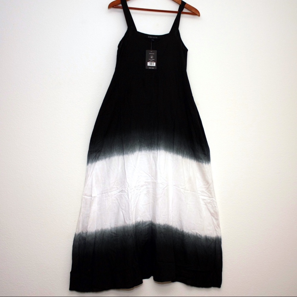 Body Glove Black and White Cover Up Dress